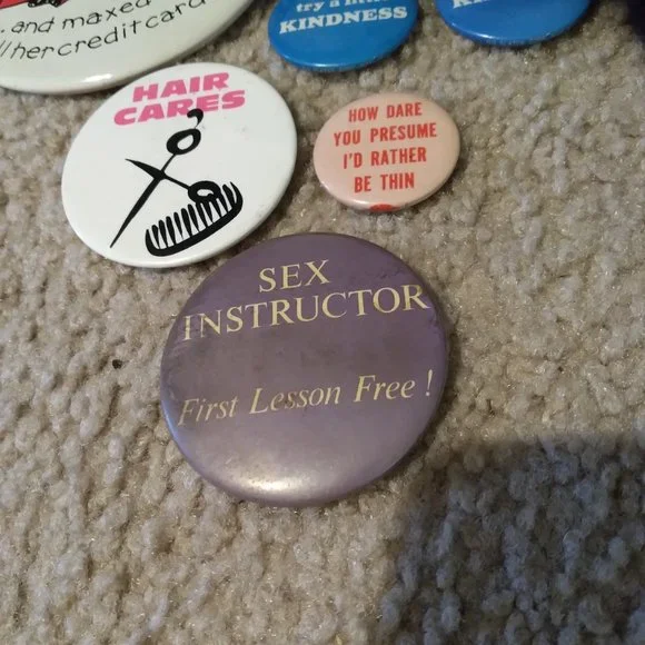 Buttons Buttons Buttons - Picture 2 of 7